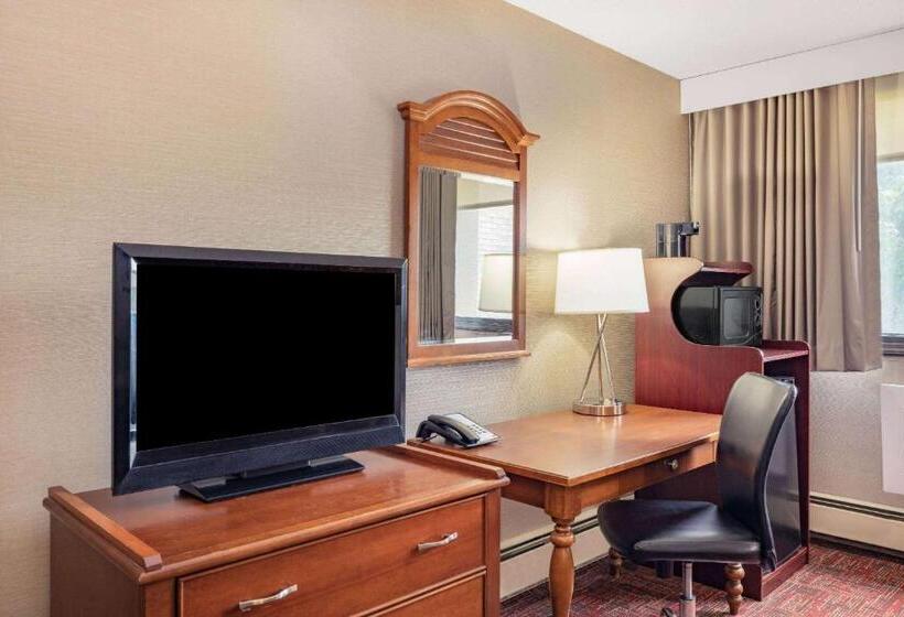 标准间, Ramada By Wyndham Grand Forks