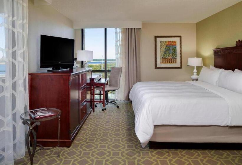 غرفة قياسية سرير كينج لذوى الإحتياجات الخاصة, Charleston Marriott