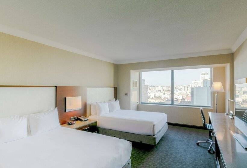 Deluxe Room Adapted for Disabled, Hilton San Francisco Union Square