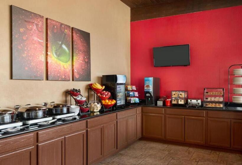 اتاق دلوکس مخصوص معلولین, Ramada By Wyndham Spokane Airport