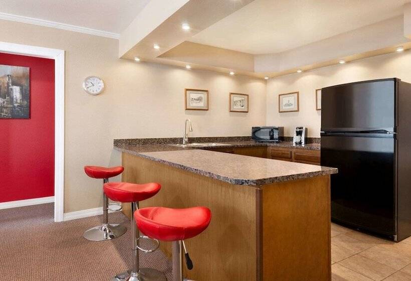 سوئیت 2 خوابه, Ramada By Wyndham Spokane Airport