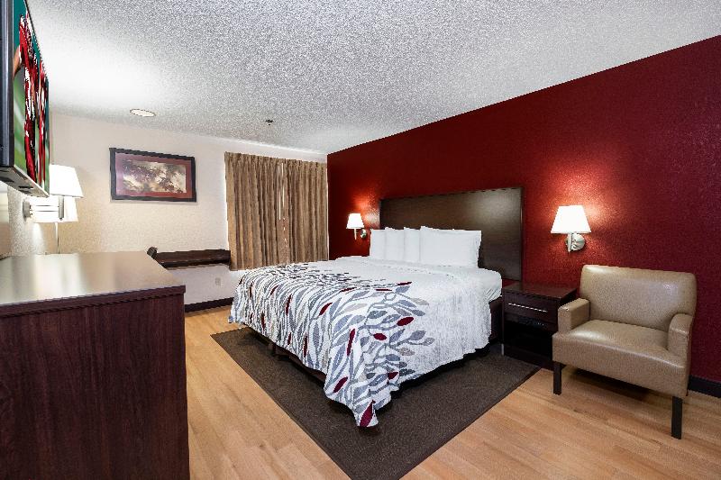 带大床的高级房间, Red Roof Inn Washington, Pa