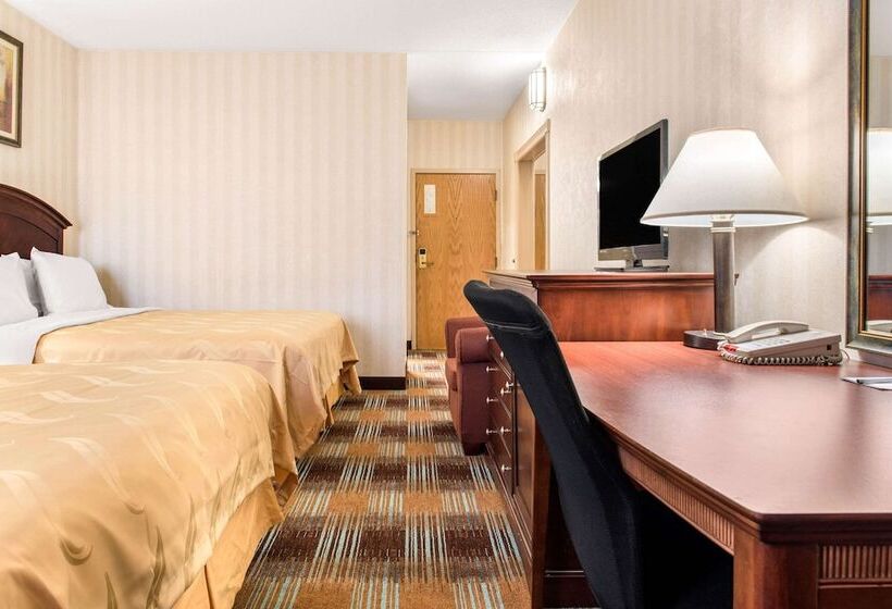 Люкс, Quality Inn & Suites Miamisburg  Dayton South