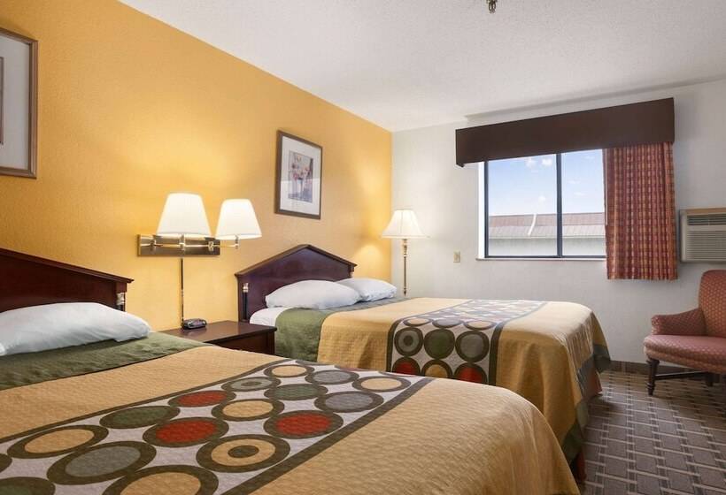Номер Стандарт 2 Двуспальные Кровати, Super 8 By Wyndham Brookville