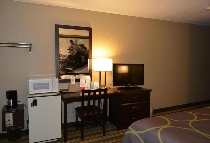 Номер Стандарт, Super 8 By Wyndham Topeka/wanamaker Rd/i70