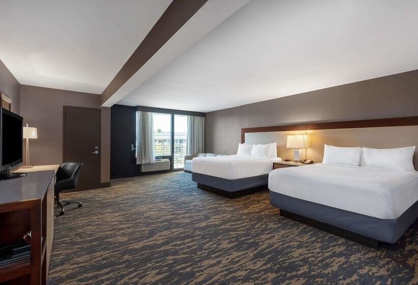 프리미엄 룸, Wyndham Lancaster Resort And Convention Center