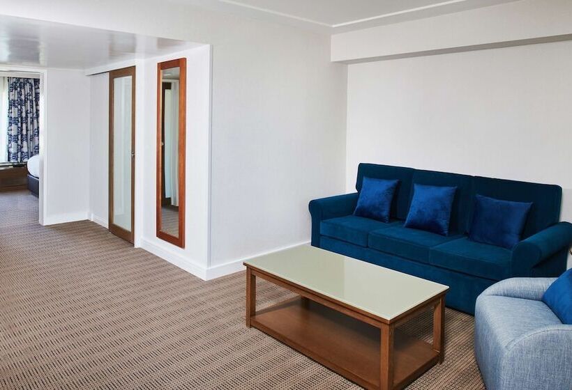 스위트, Doubletree By Hilton Torrance South Bay