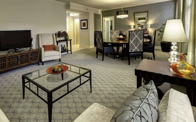 סוויטה נשיאותית, Hilton Orrington / Evanston