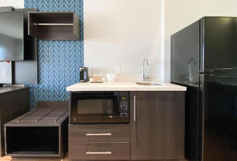 스탠다드 룸 킹사이즈 침대, Studio 6 Suites Stockton, Ca Waterfront