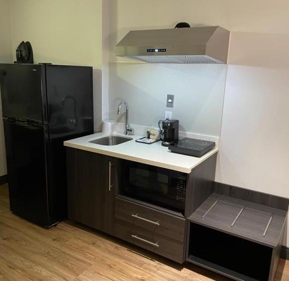 디럭스 4인 룸, Studio 6 Suites Stockton, Ca Waterfront