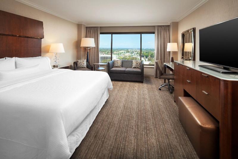스탠다드 룸 킹사이즈 침대, The Westin South Coast Plaza, Costa Mesa