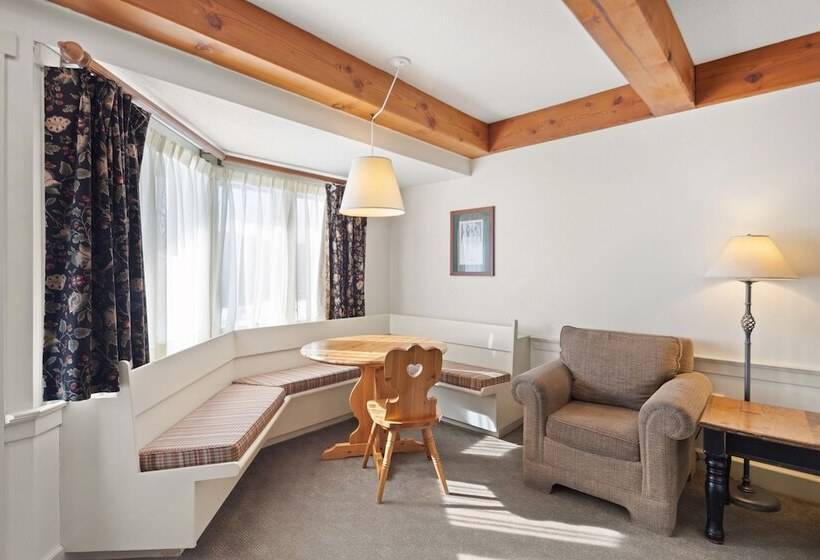 Люкс, Trapp Family Lodge