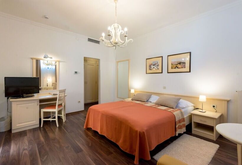 Номер Стандарт, Boutique Hotel Kaštel