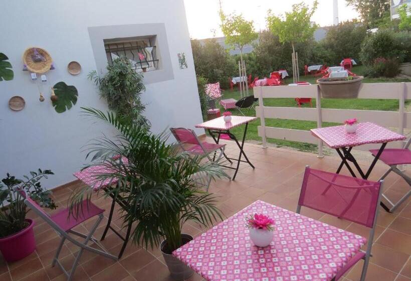 Номер Стандарт, Hôtel Kyriad Cap Sud
