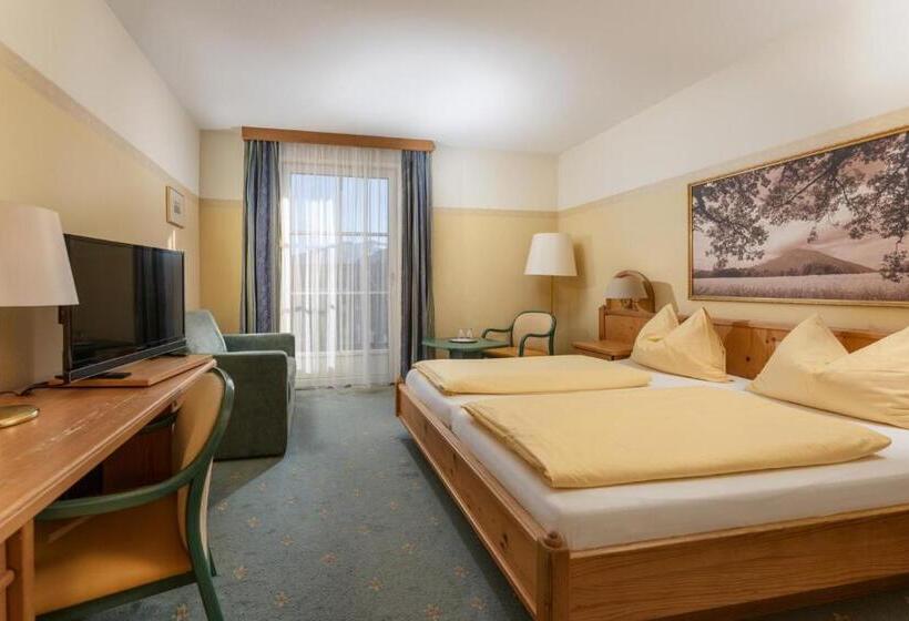 Family Suite, Restaurant Lebzelter