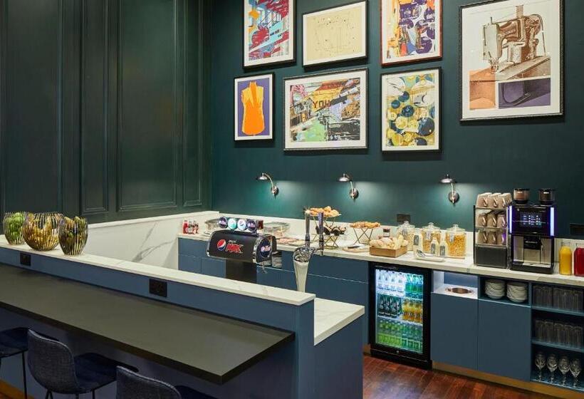Номер Executive Кровать Кинг, Leeds Marriott
