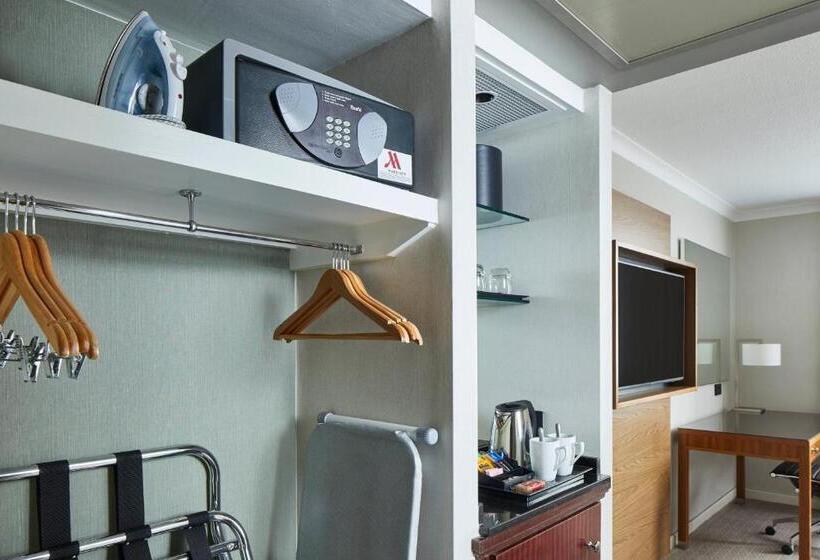 Номер Deluxe, Leeds Marriott