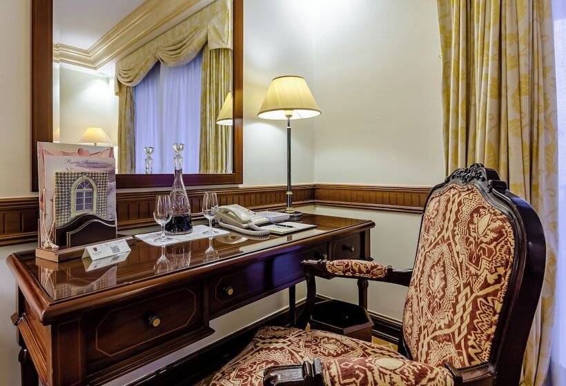 جناح جونيور, Olissippo Lapa Palace – The Leading Hotels Of The World