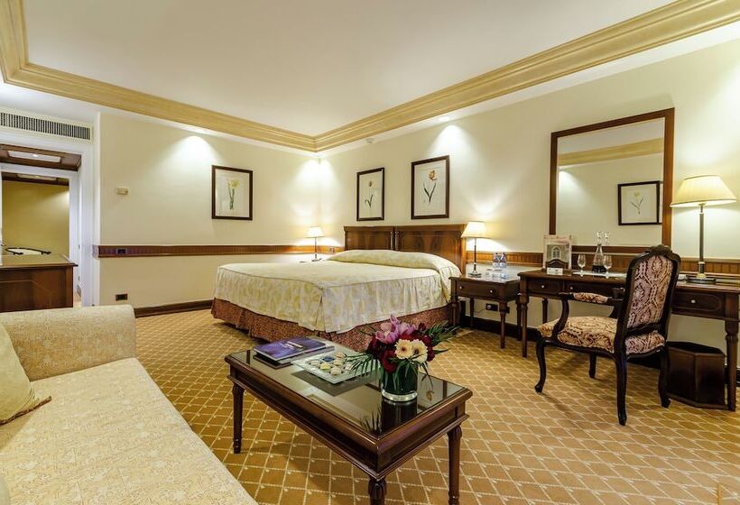 جناح جونيور, Olissippo Lapa Palace – The Leading Hotels Of The World