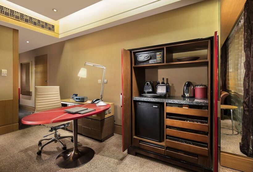 이그제큐티브 룸 킹사이즈 침대, Hilton Beijing