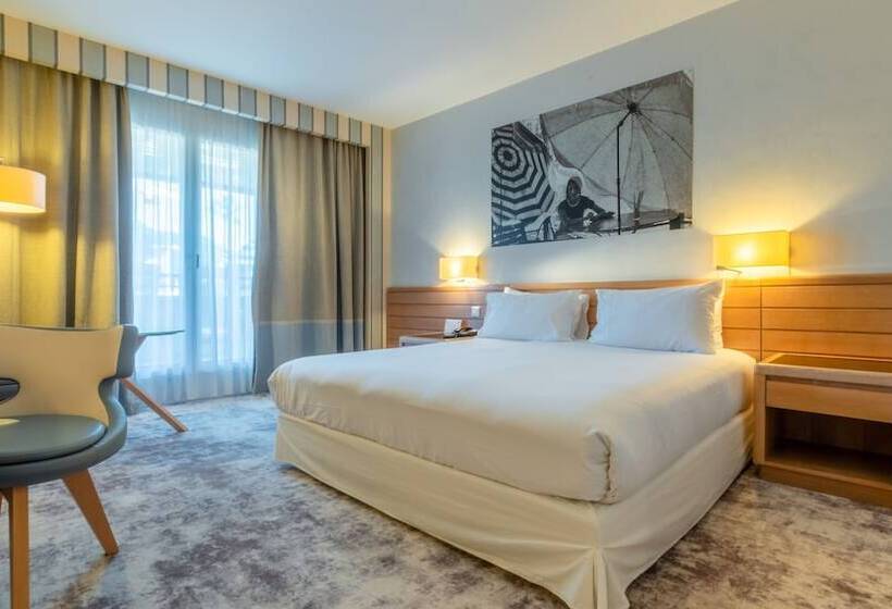 Номер Стандарт Двуспальная Кровать Адаптированный для Инвалидов, Holiday Inn Nice   Port St Laurent, An Ihg