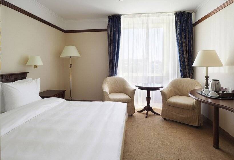 Номер Стандарт Вид на Город, Radisson Slavyanskaya Hotel And Business Centre, Moscow