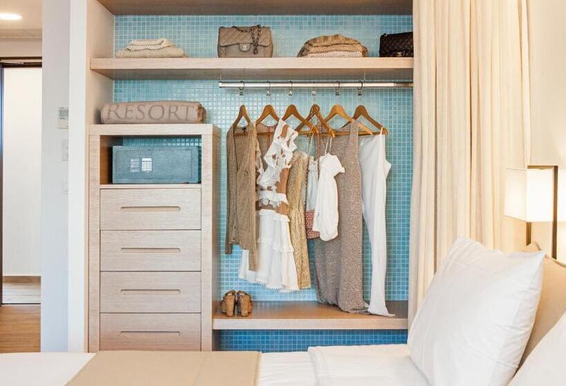 تختخواب در اتاق مشترک, Esperos Village Blue & Spa  Adults Only