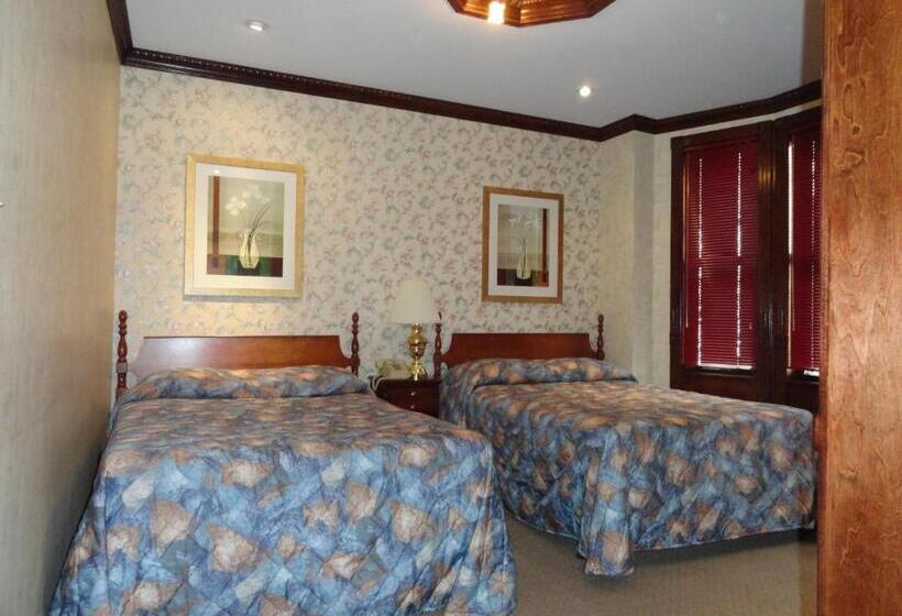 带2个双人床的标准工作室, 31 Extended Stay