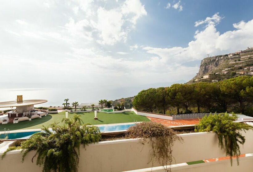Люкс, Grand Hotel Pianeta Maratea Resort