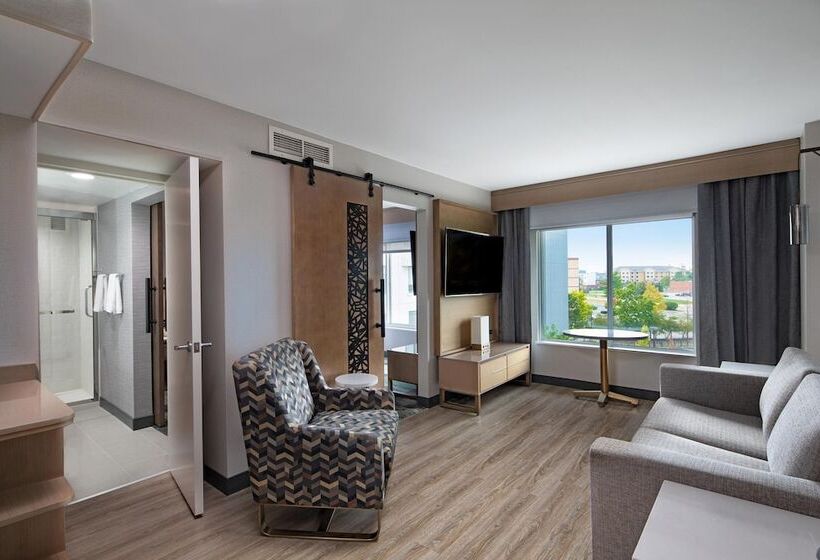 Люкс, Sheraton Suites Columbus Worthington