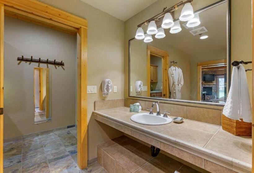 Люкс Кровать Кинг, Best Western Ponderosa Lodge