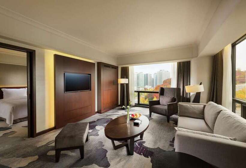 Люкс Executive Кровать Кинг, Hilton Gyeongju