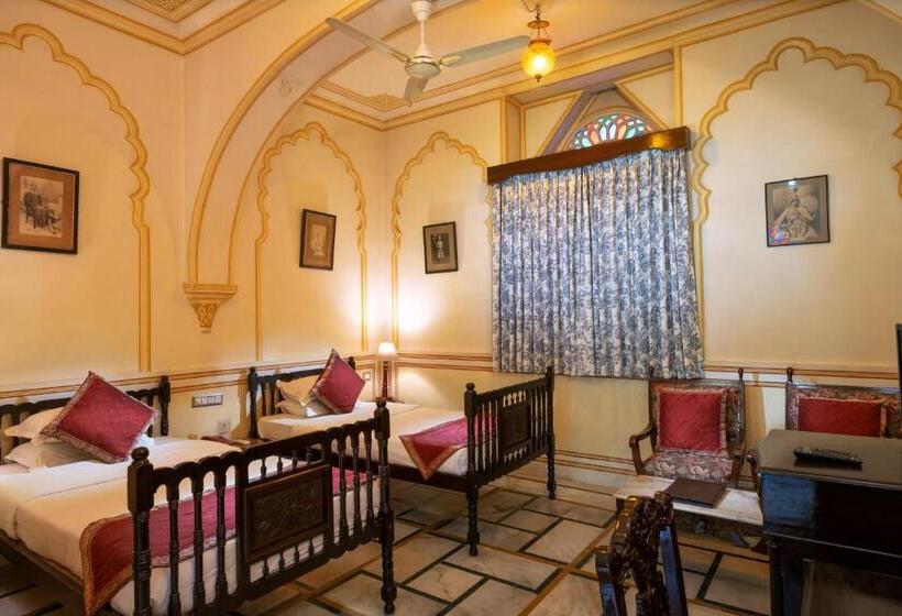 标准间, Narain Niwas Palace