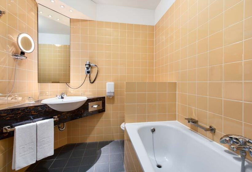 Номер Стандарт, NH Zoetermeer