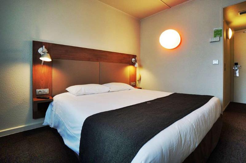 Номер Стандарт, Campanile Paris Ouest Chaville