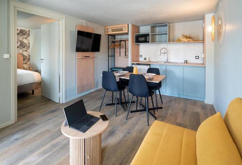 Полулюкс, Sure Hotel By Best Western Rochefort Sur Mer