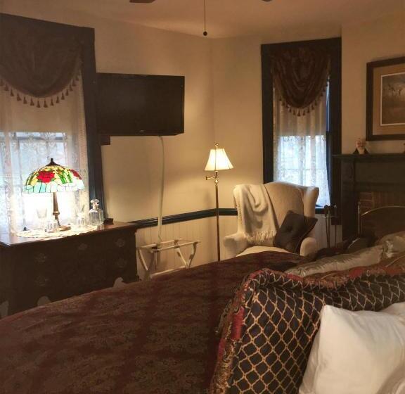 Номер Superior Кровать Кинг, Parsonage Inn Bed And Breakfast