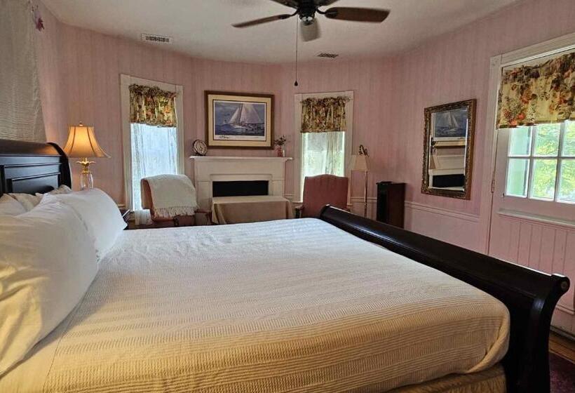 Стандартный Номер Кровать Кинг, Parsonage Inn Bed And Breakfast