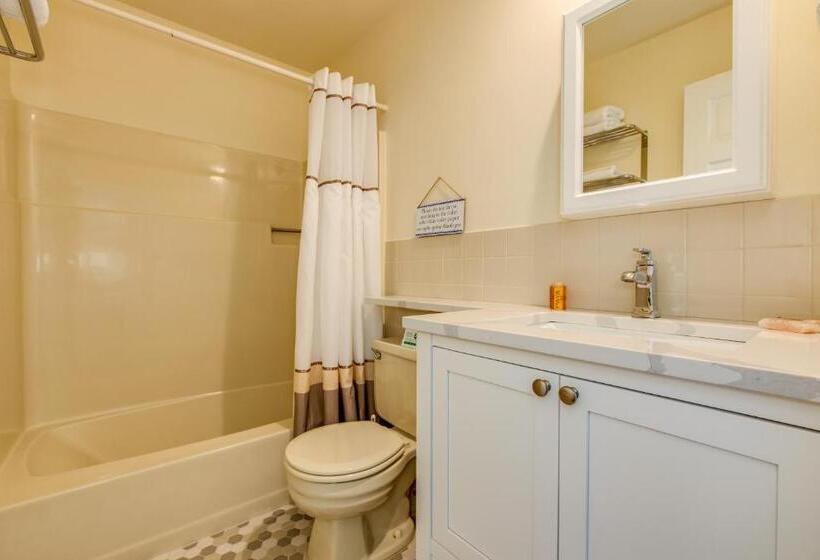 Люкс, Colonial Shores Resort