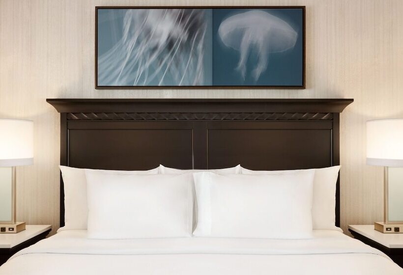 Люкс, Embassy Suites By Hilton Monterey Bay Seaside