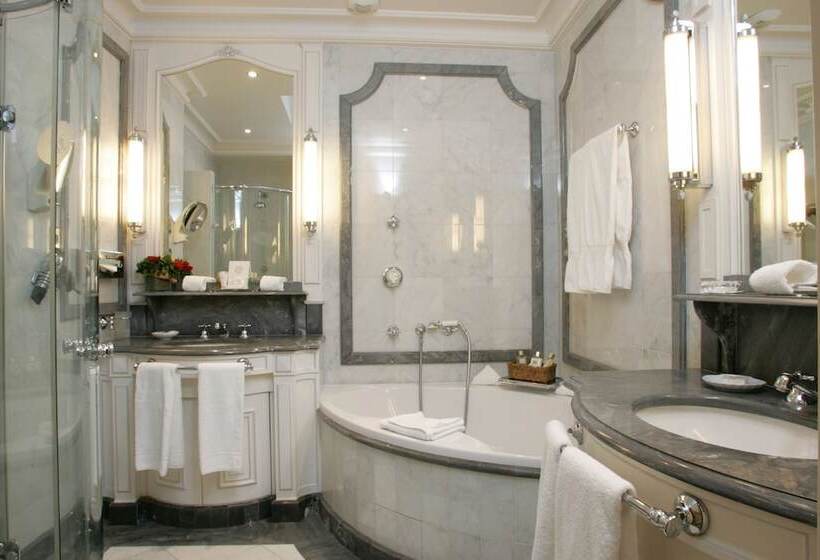Junior Suite, Luxembourg Parc