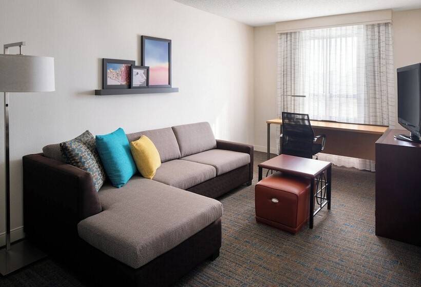 مجموعه ویستا شهر, Residence Inn By Marriott Las Vegas Hughes Center