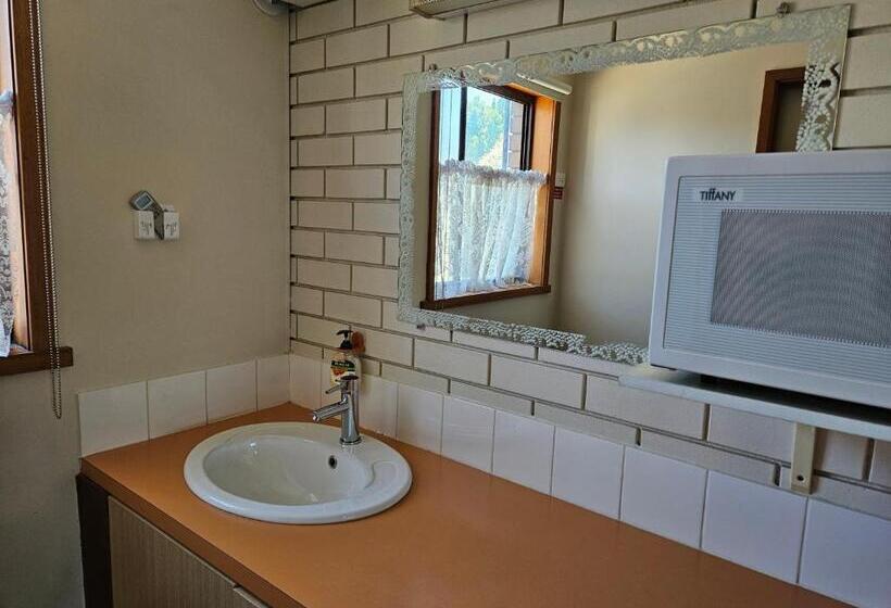 Семейный Номер, Alfred Motor Inn