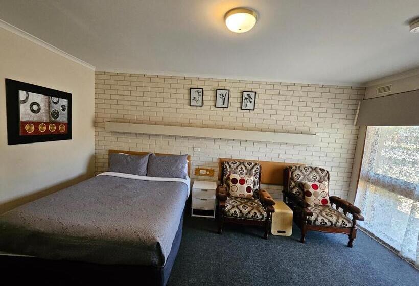 Семейный Номер, Alfred Motor Inn