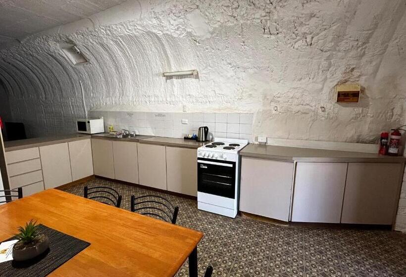 Апартаменты 2 Спальни, Desert View Apartments