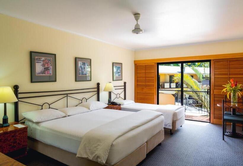 Семейный Номер Вид на Бассейн, Palm Royale Cairns