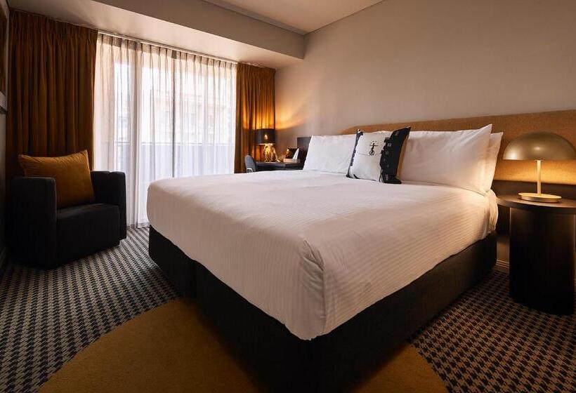 Номер Deluxe Кровать Кинг, The Capitol Hotel Sydney