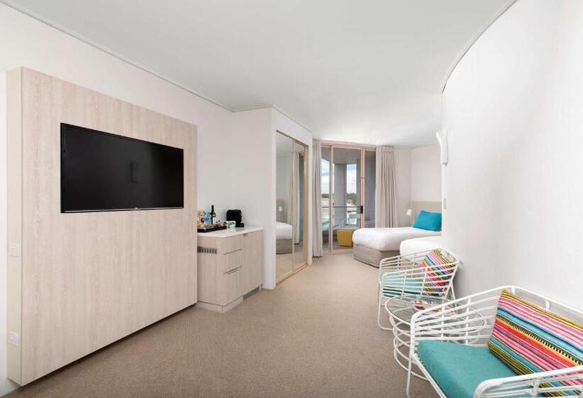 Студия Стандарт, Rydges Cronulla Beachside