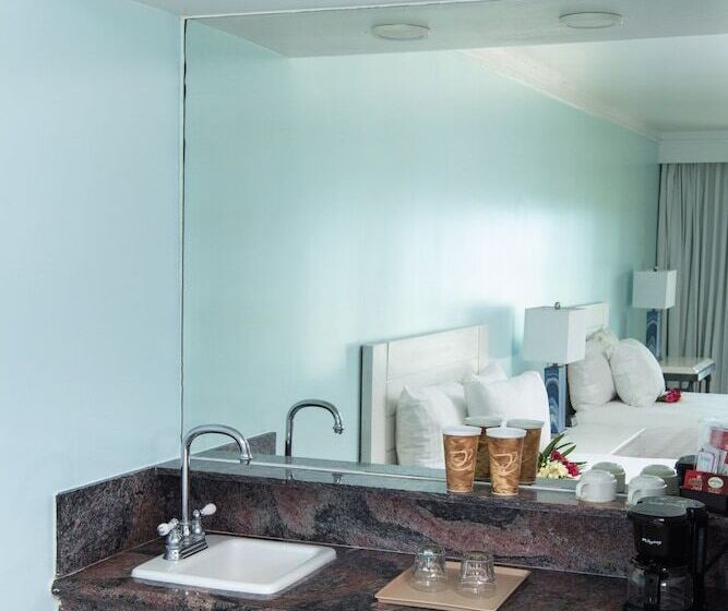 اتاق استاندارد با 2 تخت دوبل, Abaco Beach Resort And Boat Harbour Marina