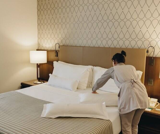 اتاق لوکس, Bourbon Hotel & Suites Curitiba